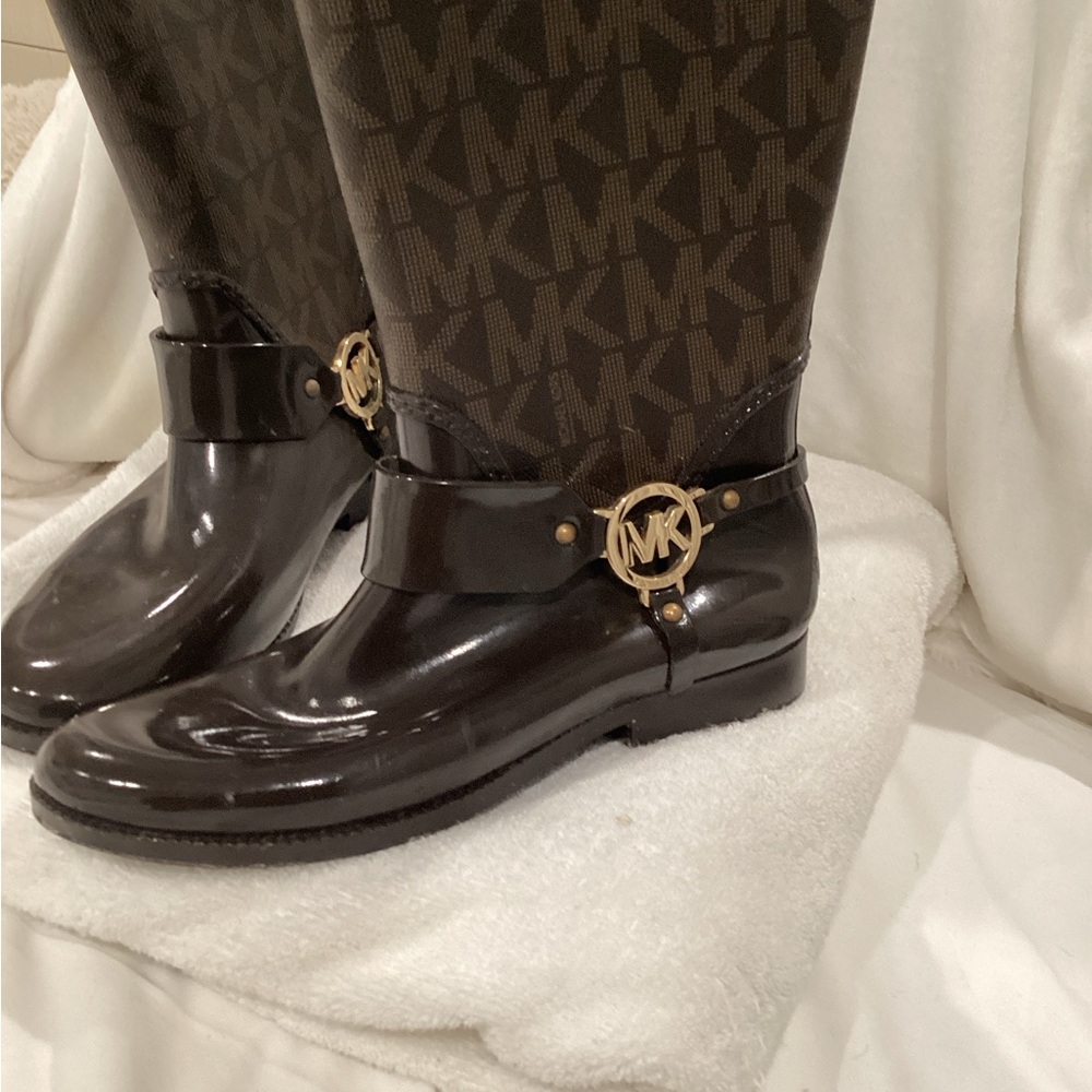 Michael Kors Brown Logo MK-Embellished Rain Boots